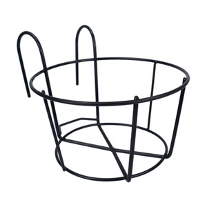Hanging flower pot holder