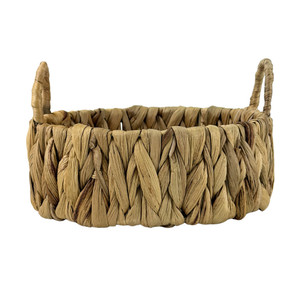 Decorative round basket