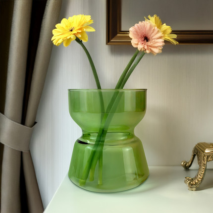 Colored glass vase, in assortment