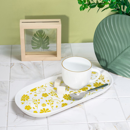 Decorative tray, in assortment