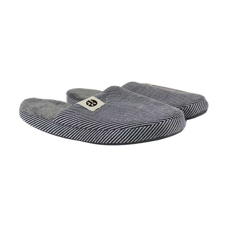 Slippers, assorted