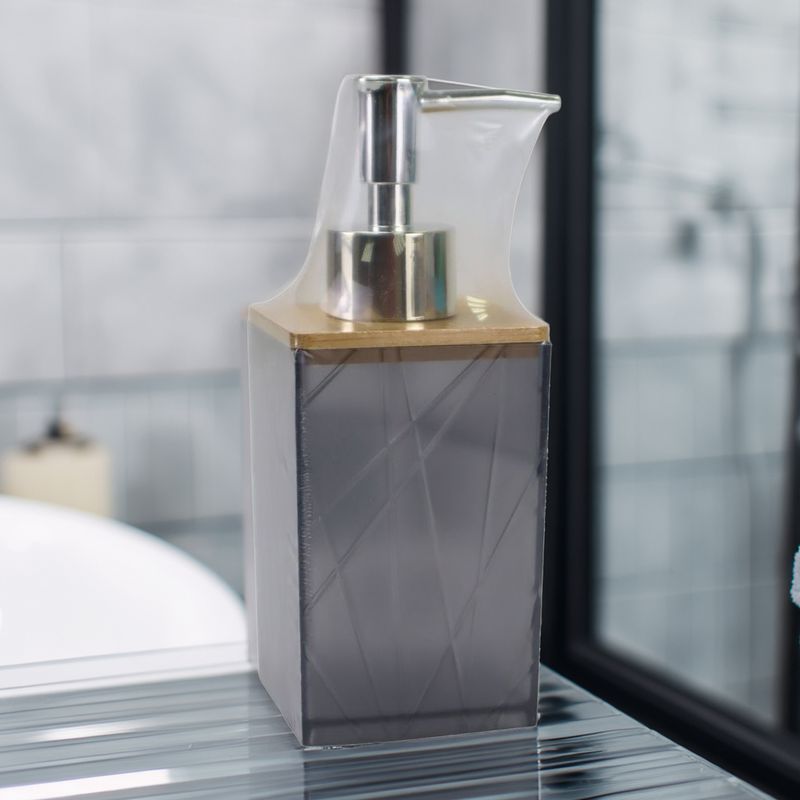 Liquid soap dispenser, 6×6×16 cm