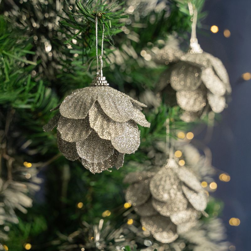 Christmas balls \"Flowers\", Snow Fantasy, 4 pcs, assorted